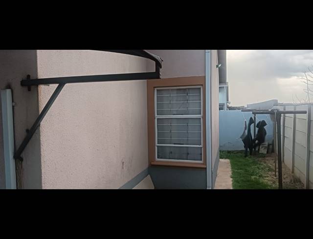 2 BEDROOM FREEHOLD FOR SALE IN SALFIN